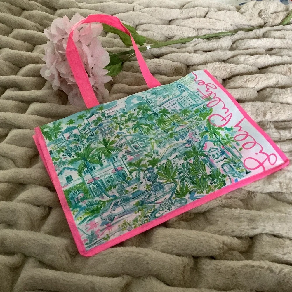 Lilly Pulitzer Floral Garden Pink Leopard Reusable Plastic 11” x 9” Tote…NEW